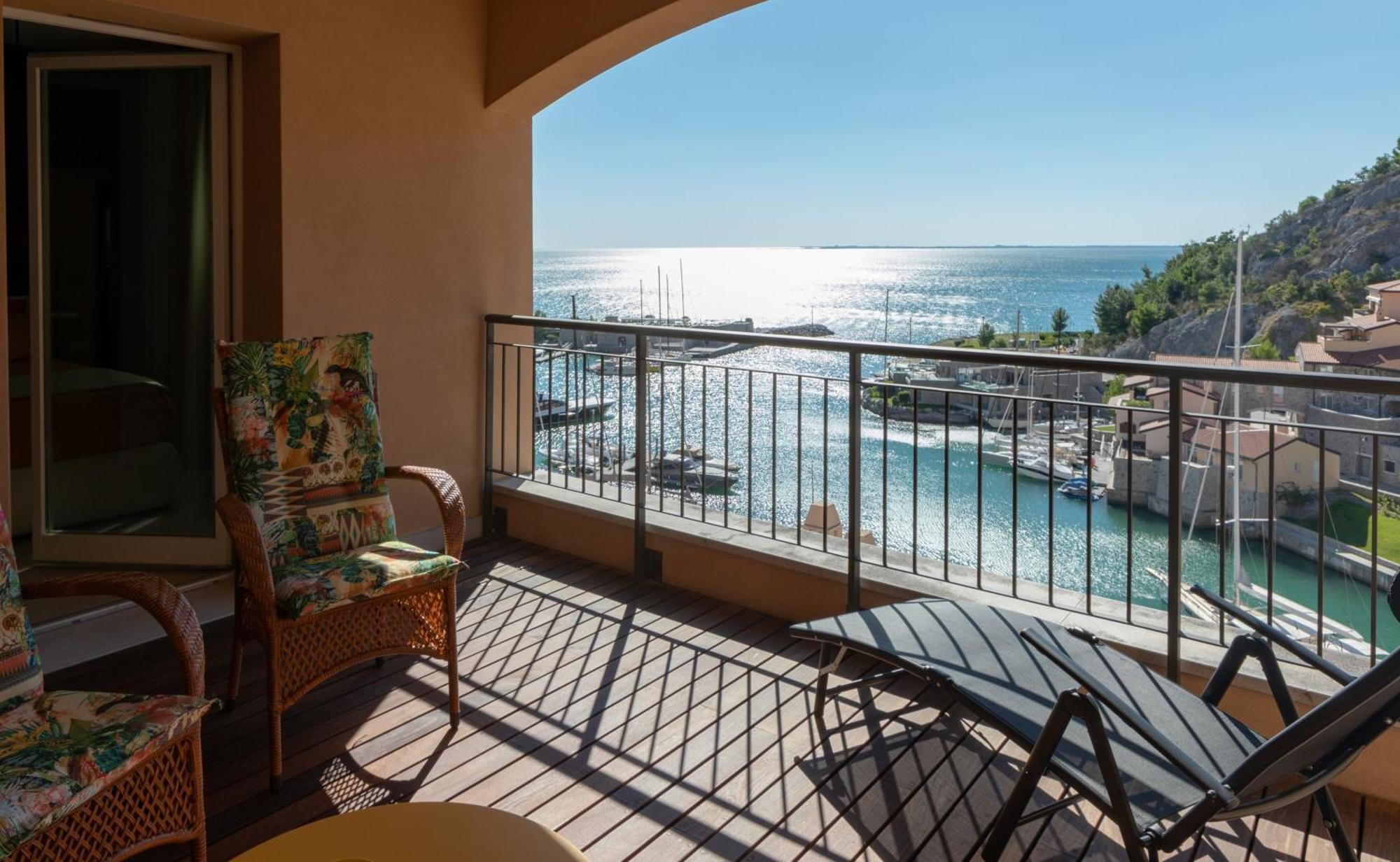 Portopiccolo Avolare Apartments In Borgo - Beach Included Sistiana Bagian luar foto