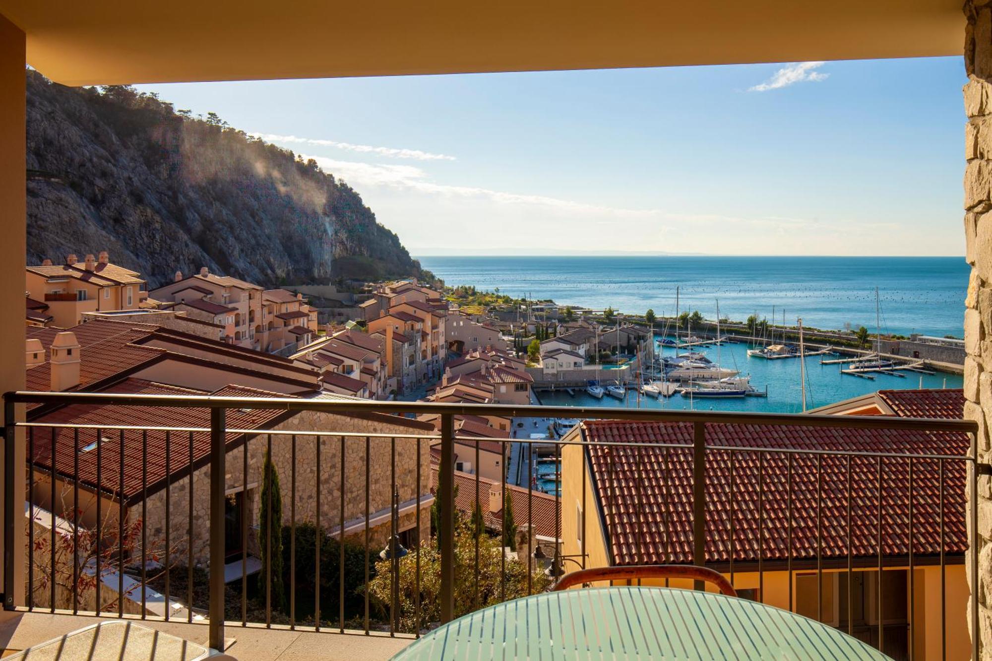 Portopiccolo Avolare Apartments In Borgo - Beach Included Sistiana Ruang foto