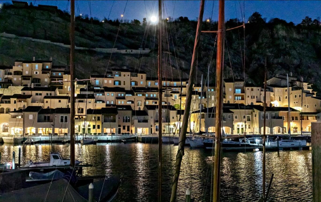 Portopiccolo Avolare Apartments In Borgo - Beach Included Sistiana Bagian luar foto